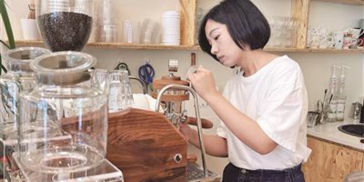 咖啡香里品出洛阳门道