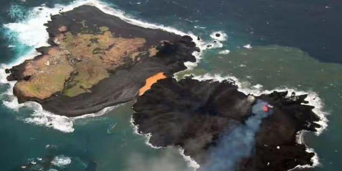 海底火山突然喷发，新岛冒出惊呆全球，未来会成旅游胜地吗？