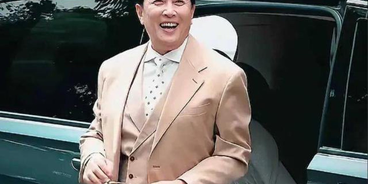 唐国强的“糟心事”：两个儿子都是残疾，难怪他73岁也不敢退休！