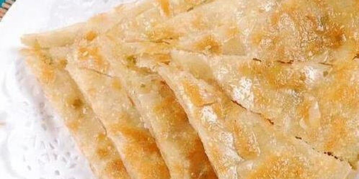 郑州早餐店30年只卖油饼，5元吃到撑，退休大爷却每天来排队